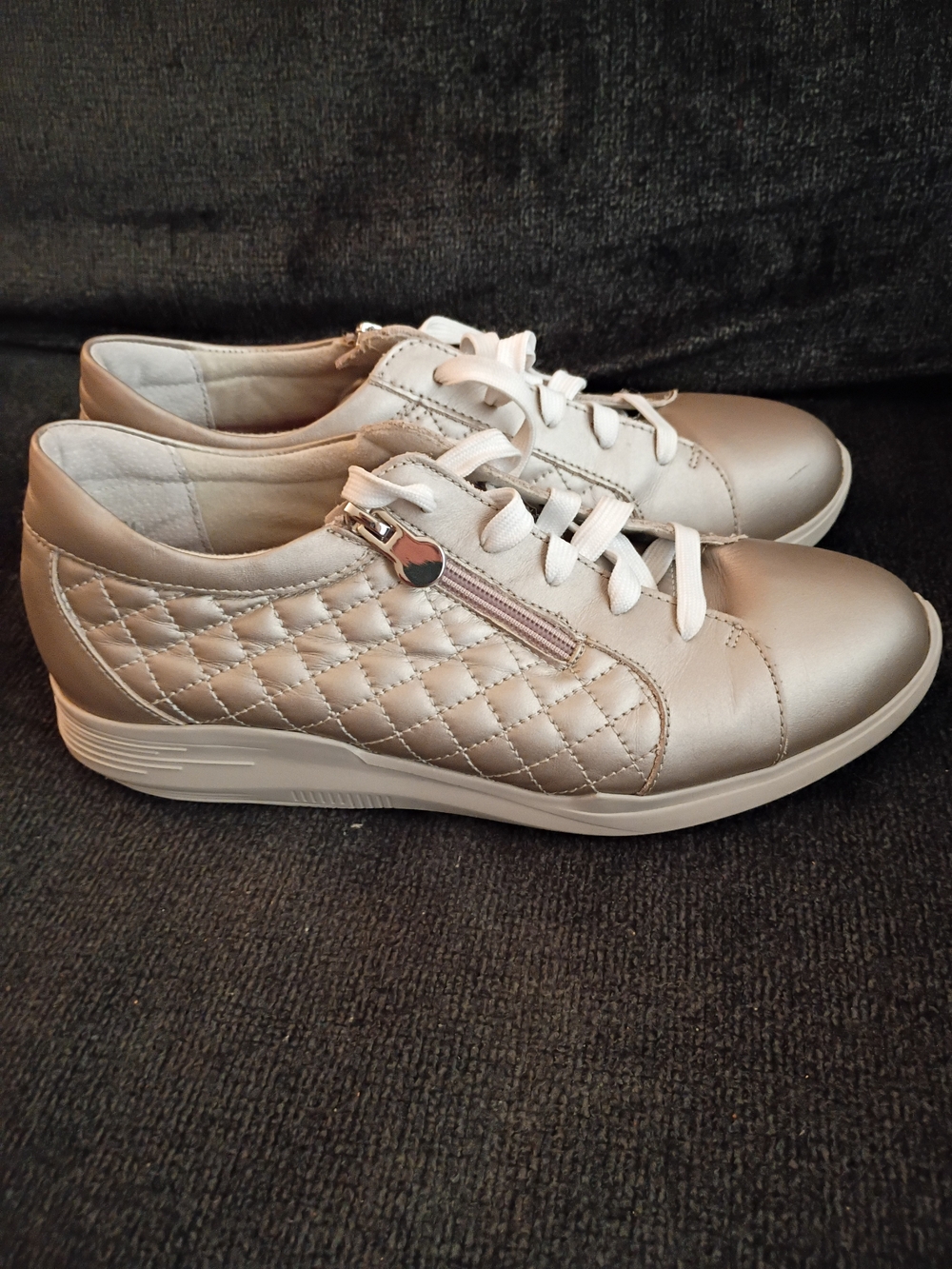 Munro Arch Support Shoes Size 8M